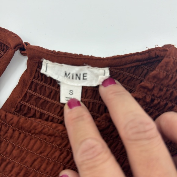 MINE Women’s Rust Smocked Peplum Long Sleeve Top Size S EUC - Picture 13 of 16